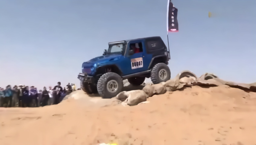 玩车 | 涨涨见识，看看什么叫“炮弹坑”