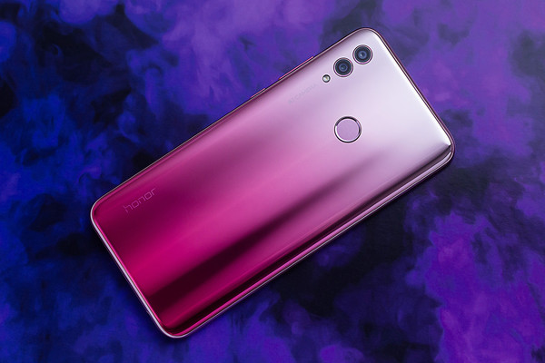 手机 正文荣耀10青春版 荣耀10青春版拥有1300万后置ai双摄镜头,f1.