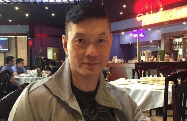 现在已经60多岁的周比利早已经退出了演艺圈的演艺生涯,留下了很多