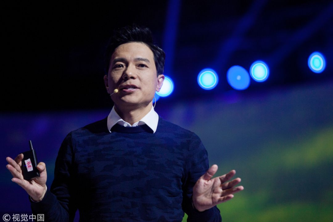 “搜索者”李彦宏：AI之路_凤凰网财经_凤凰网