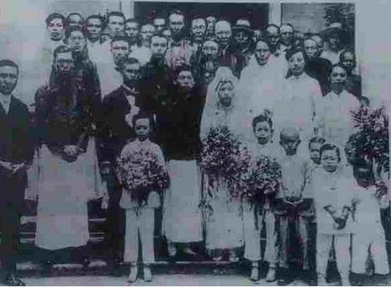 【华人堂】李光前--全球十大华人富商，陈嘉庚女婿__凤凰网