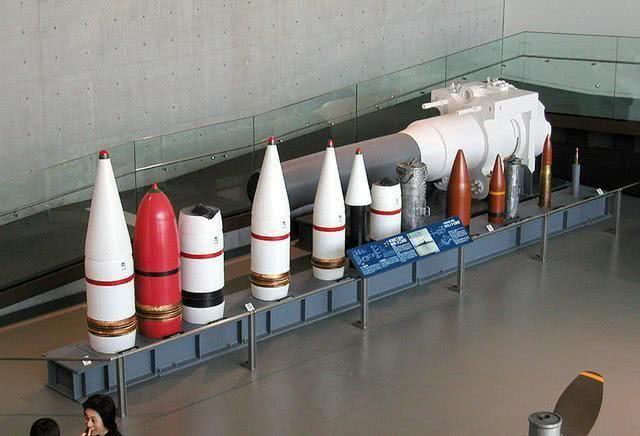 二战时日海军460毫米三式对空弹成了烟花弹