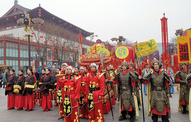 大年初五接财神讨彩头西安楼观赵公明财神文化区好热闹
