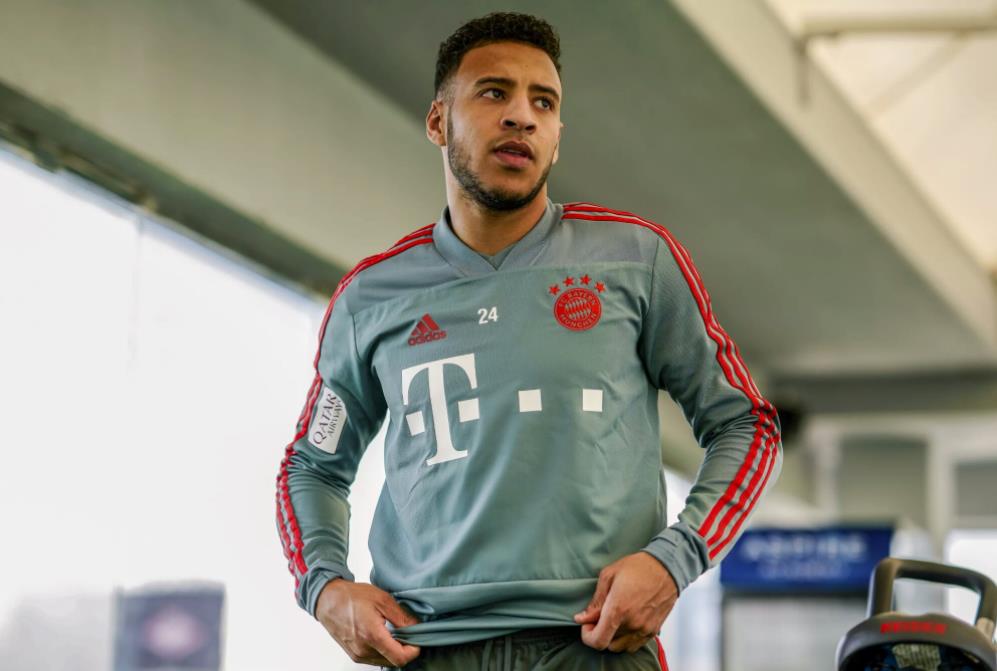 踢球者:托利索将在10-12天后重新恢复球队合练