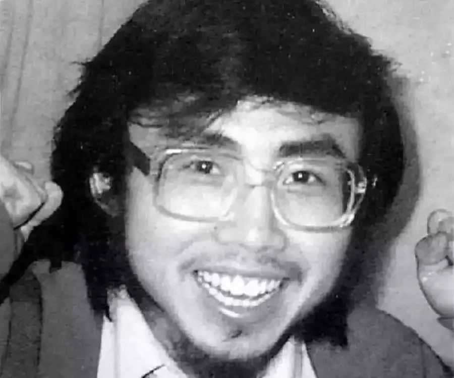 海子逝世30年:他在每一个春天复活__凤凰网