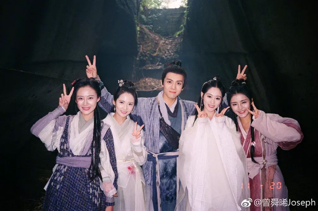 新版《倚天屠龙记》四美已上线,谁的衣品能笑傲江湖?