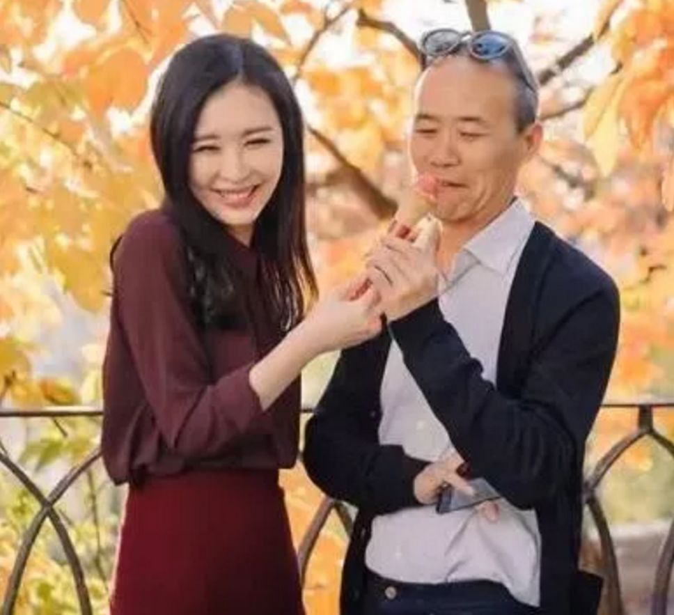 68岁王石与38岁的田朴珺,一起六年秀恩爱,网友:这是真爱!