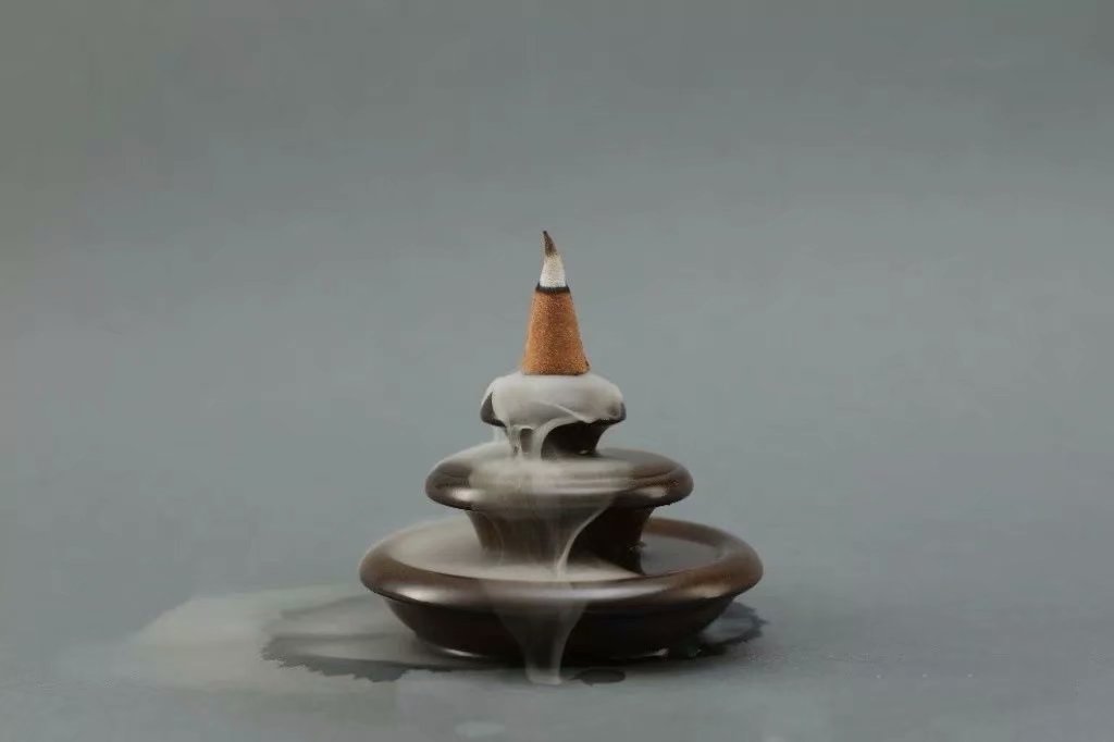 "飞瀑流香"诞生记 ——市面上的倒流香都有侵犯知识产权之嫌!