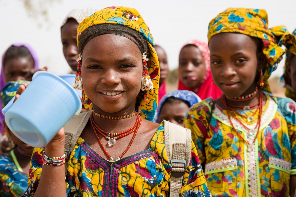 把女性当生育工具的国家:平均15岁就要结婚,还要被逼生7个孩子