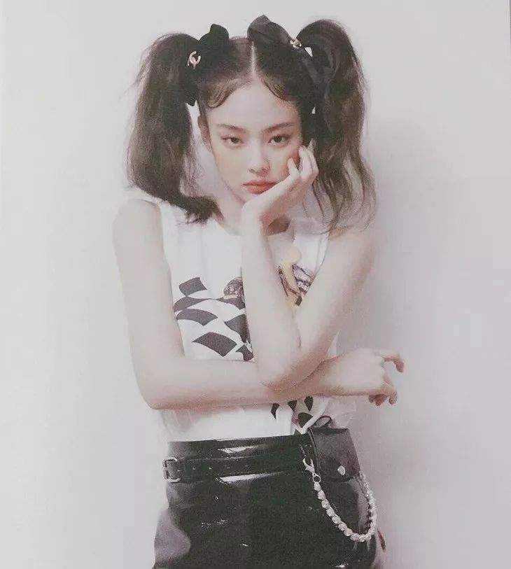 美人计我出轨双马尾jennie太软萌可爱了