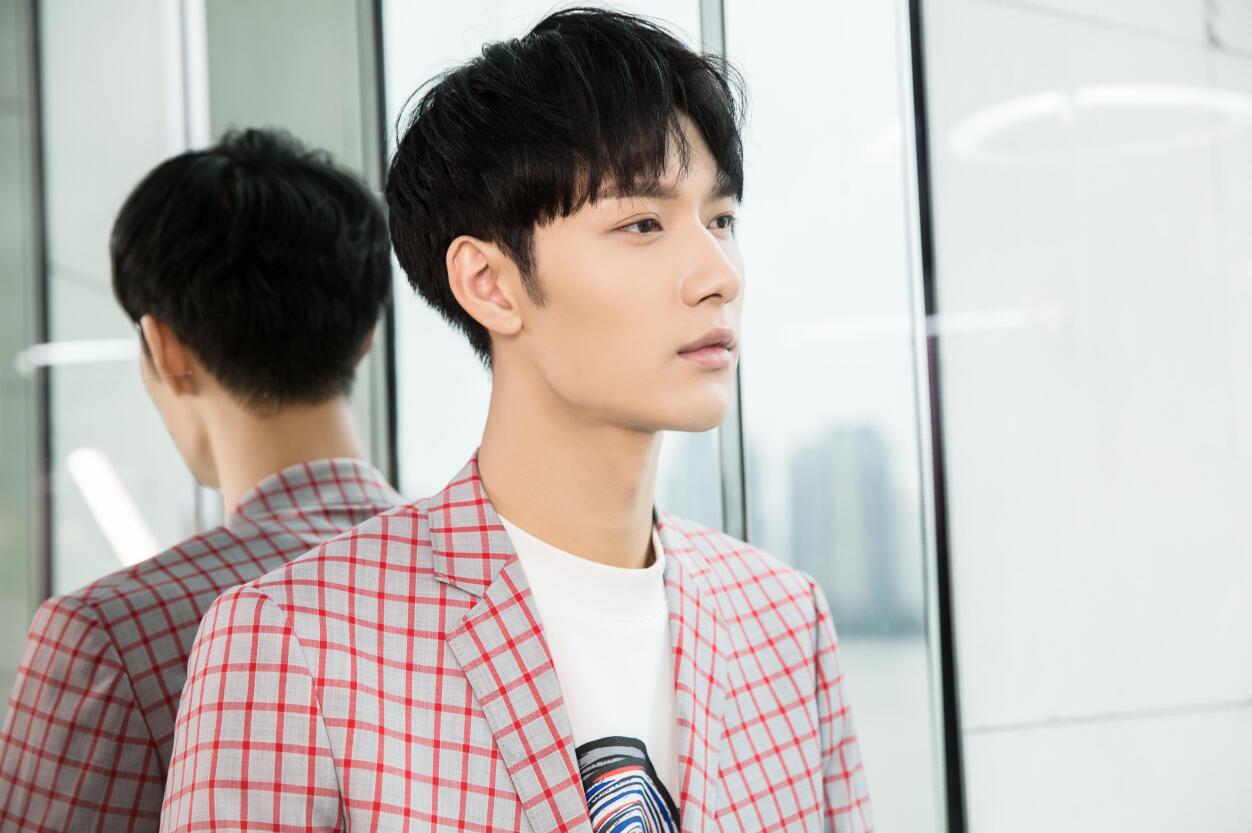 陈子由专访不浮躁的青年演员