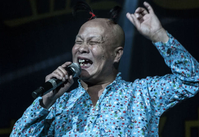 刚刚60岁的老翟头,为啥失忆了?车祸猛于虎!