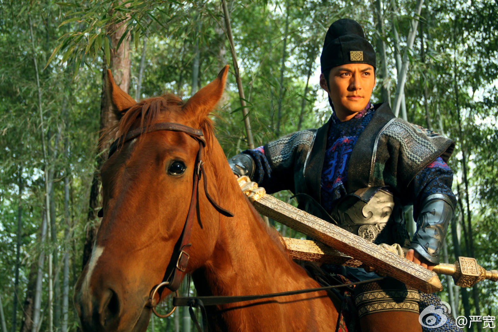 隋唐英雄秦琼手持的双锏真有130斤?