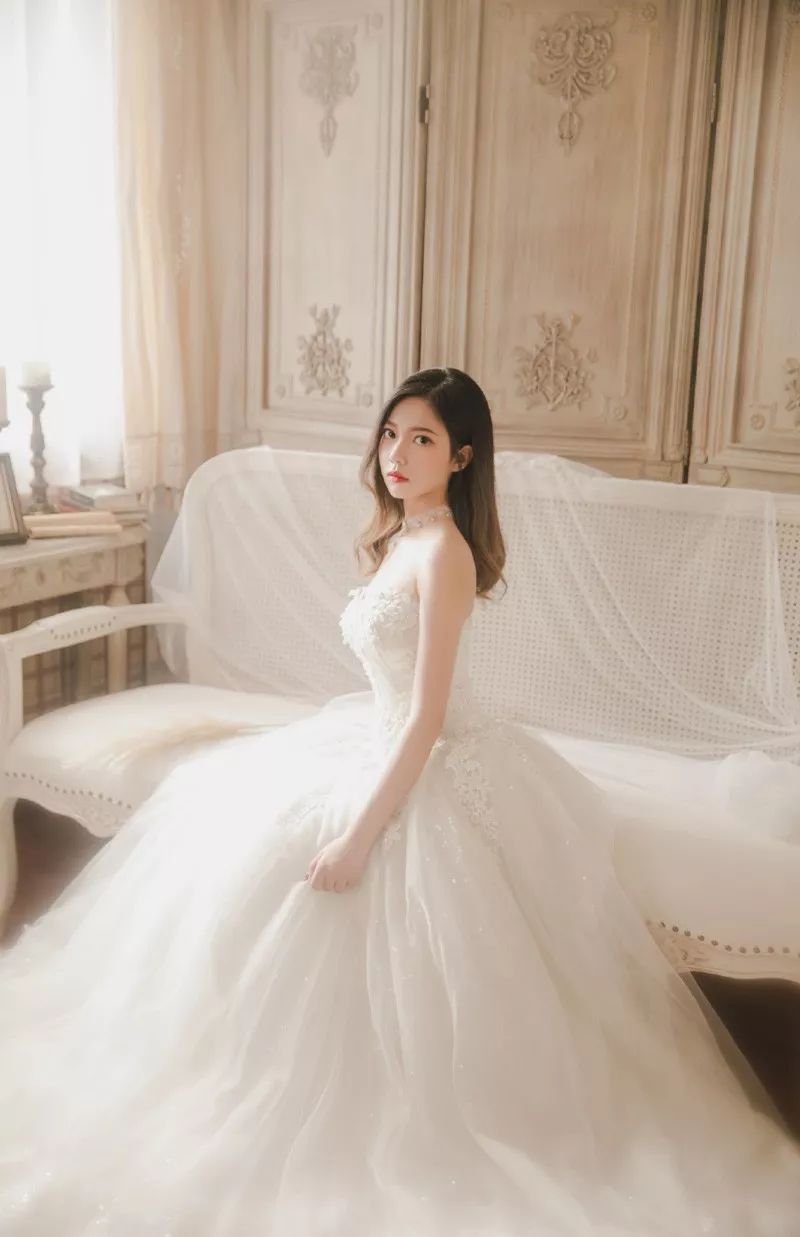 都说女人穿婚纱最美是这样吗