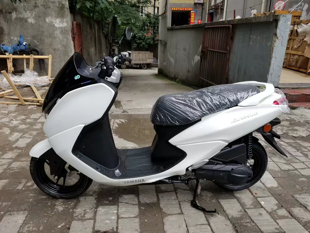 雅马哈摩托终于发飙,大方引进两款重磅车型,你的钱包要被掏空了__凤凰