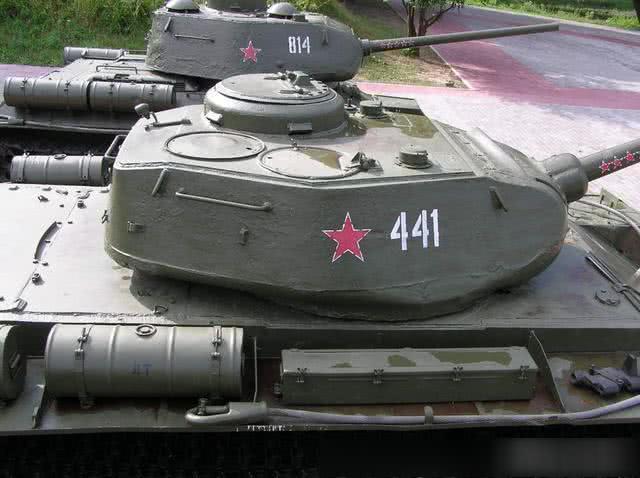 经常听说t34和t54坦克,t44坦克你了解多少?