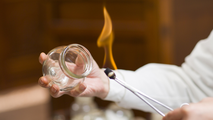 中医权威专家澄清:"火疗"不属于中医医疗技术__凤凰网