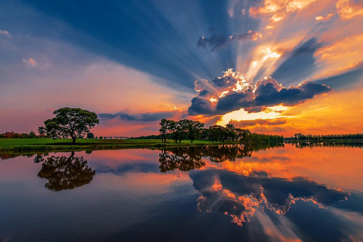 掌握这6个技巧,就能拍出最美的"耶稣光"__凤凰网