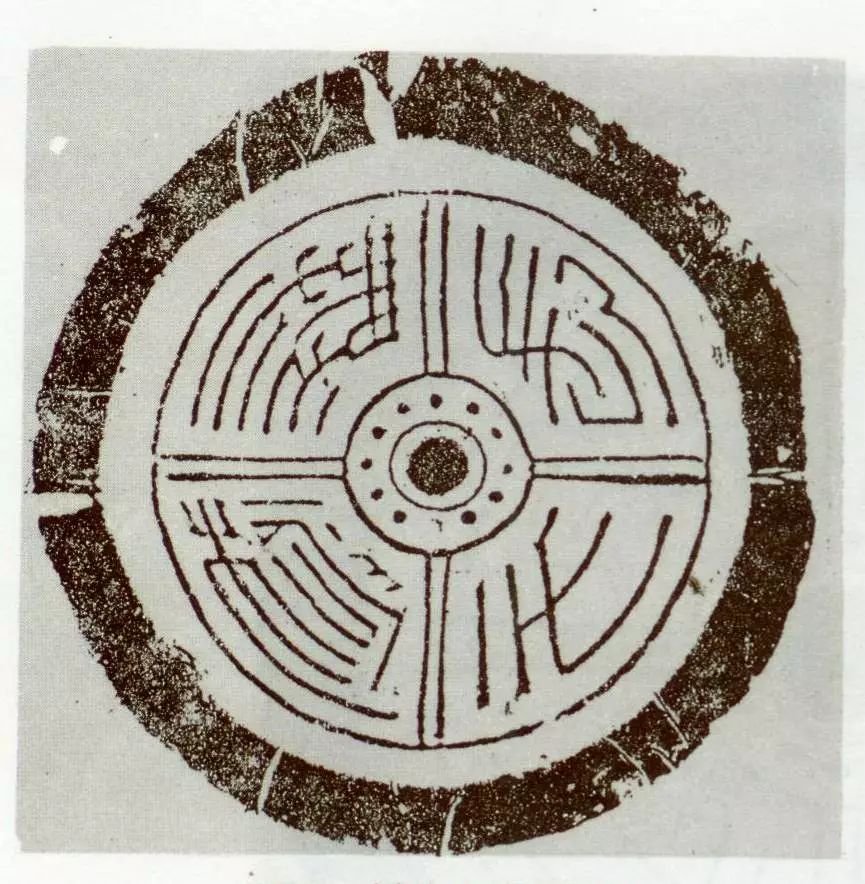 方圆之间,汉瓦挥舞无穷变化__凤凰网