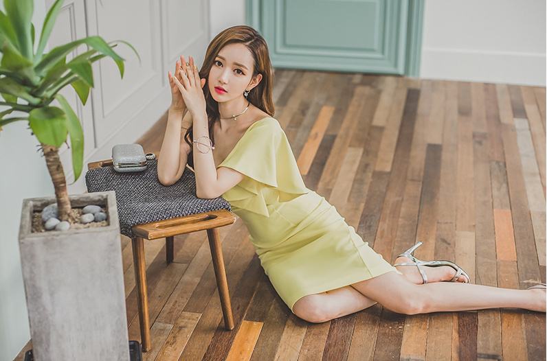 优雅的名媛范气质高跟鞋,风格简约穿着不累脚,让女孩充满魅力