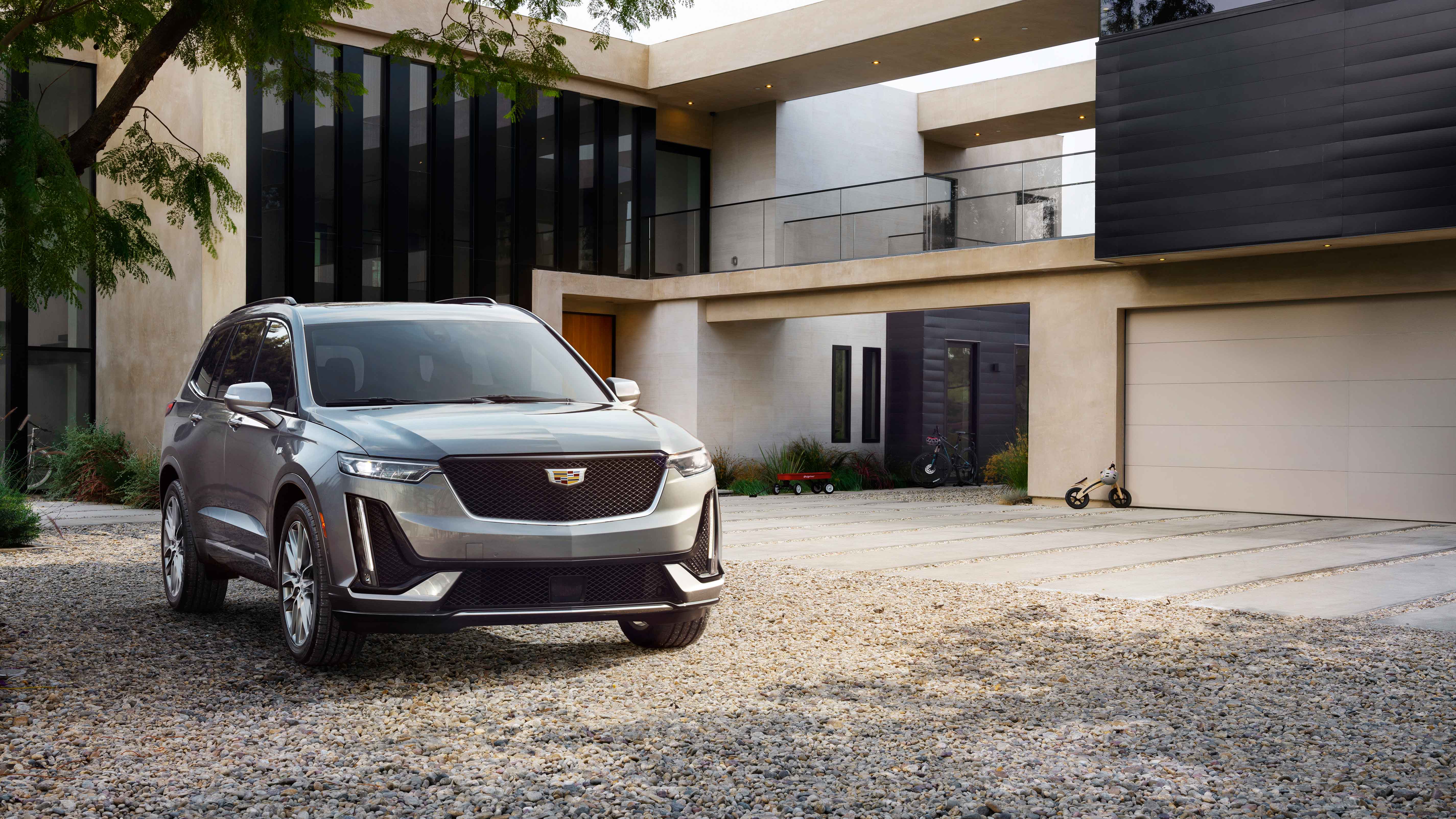 突围二线豪华凯迪拉克推出xt6三排座真旗舰