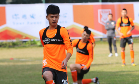 山东鲁能俱乐部官方宣布,球员崔巍正式转会加盟梅州客家足球俱乐部,新