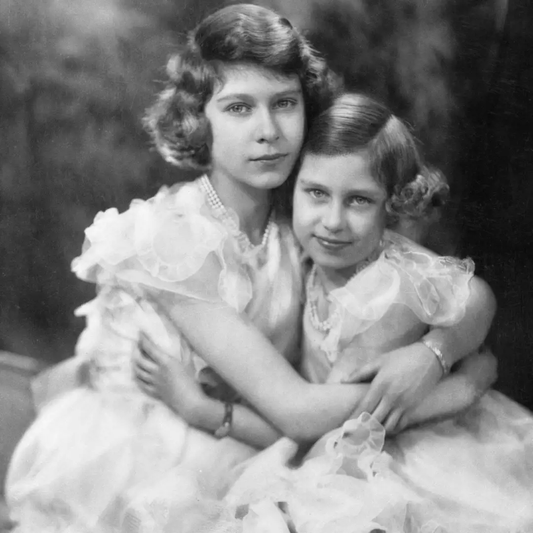 Álbumes 101+ Imagen De Fondo Princess Margaret And Queen Elizabeth Alta ...