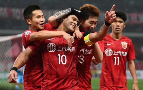 老爹<em>体育</em>：胡尔克点射，<em>上</em><em>海上</em><em>港</em>1-0险胜川崎前锋迎来亚冠开门红