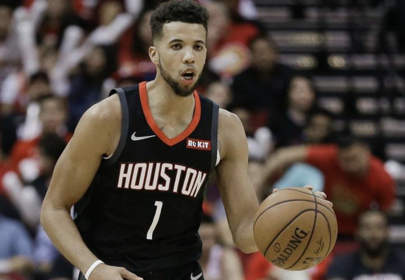 官方:魔术与后卫迈卡威达成一份10天合同