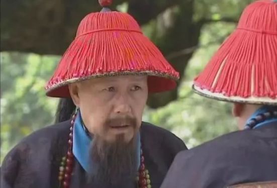 即将驾崩时,咸丰皇帝下遗诏让唯一儿子载淳继位(同治帝),让御前大臣