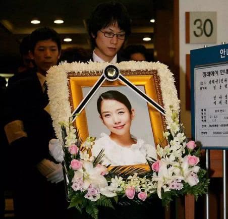 張紫妍崔真實等4位韓國女星自殺共性:兩名警察自殺,老闆同一人