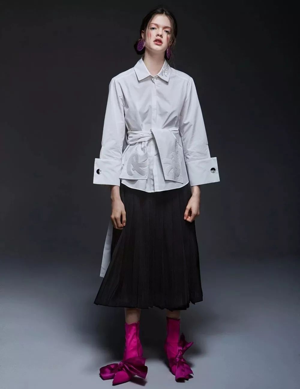 百变衬衫150例白衬衫创意设计