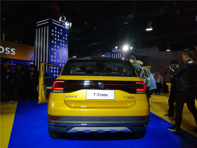 硬朗帅气加四缸机 上汽大众t-cross 12.79万起售