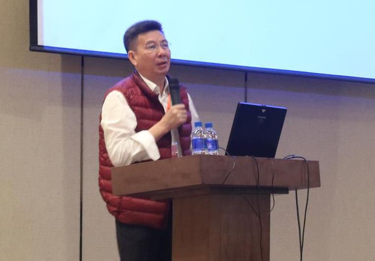 北京大学政府管理学院黄恒学教授