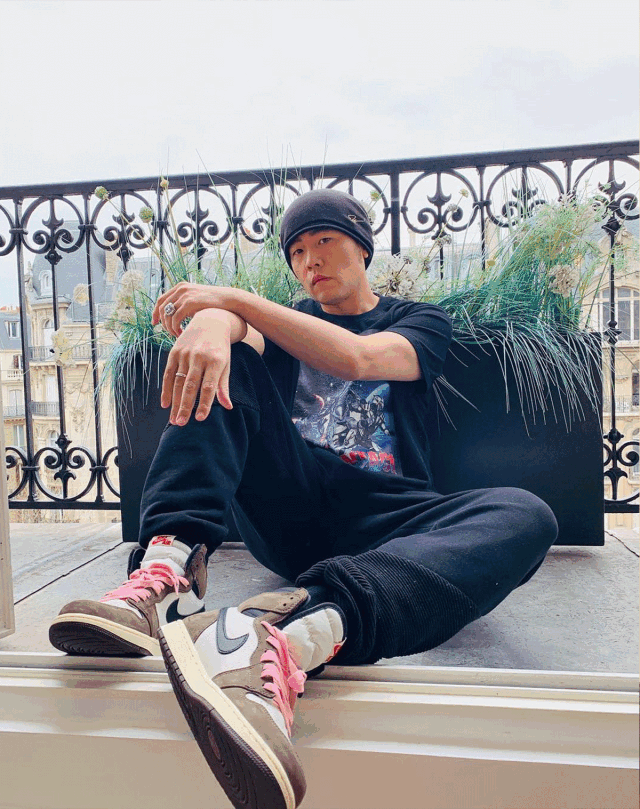 钩子一反倾家荡产travisscottxaj1最新上脚都有谁