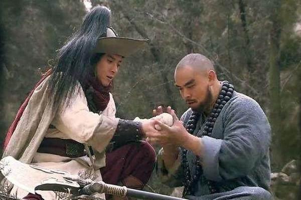 鲁智深与史进一块烧饼与十两银子的生死故事