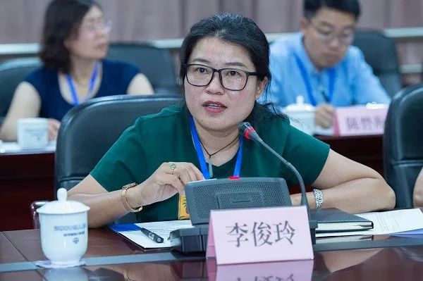 李俊玲:省人大代表 保山市施甸县文化馆副调研员