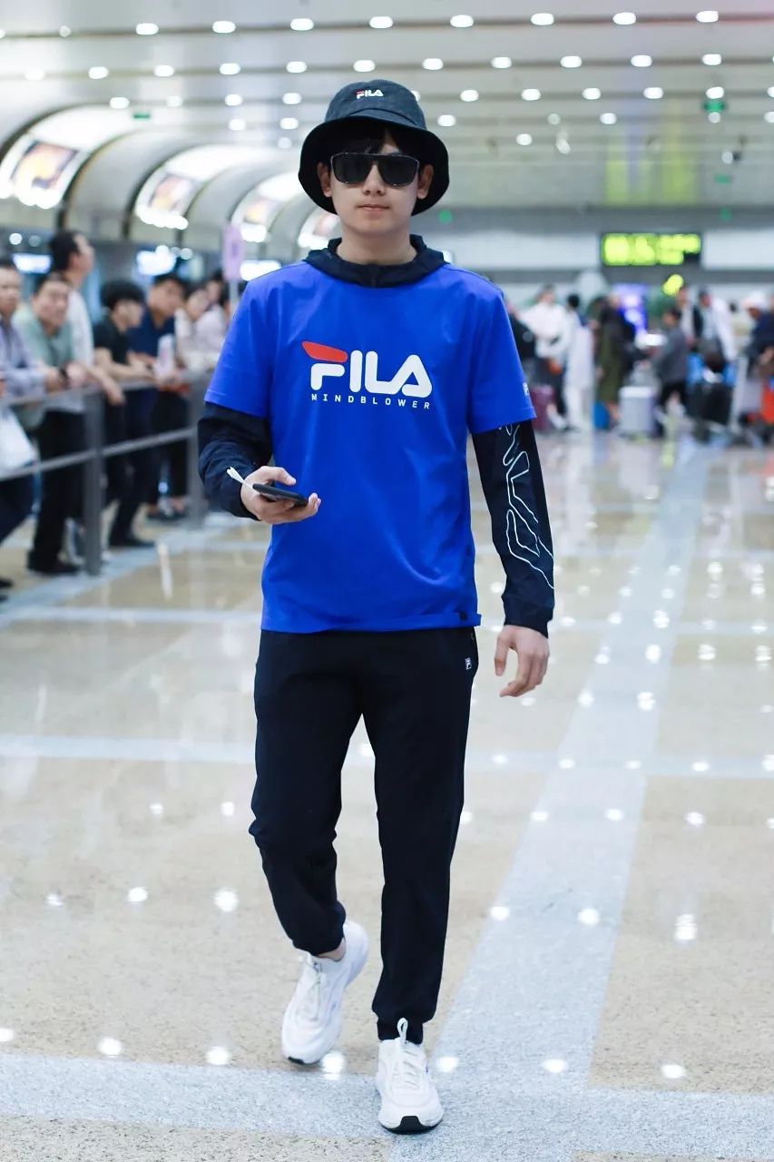 海报街拍男明星私服指南初夏这样穿最帅气