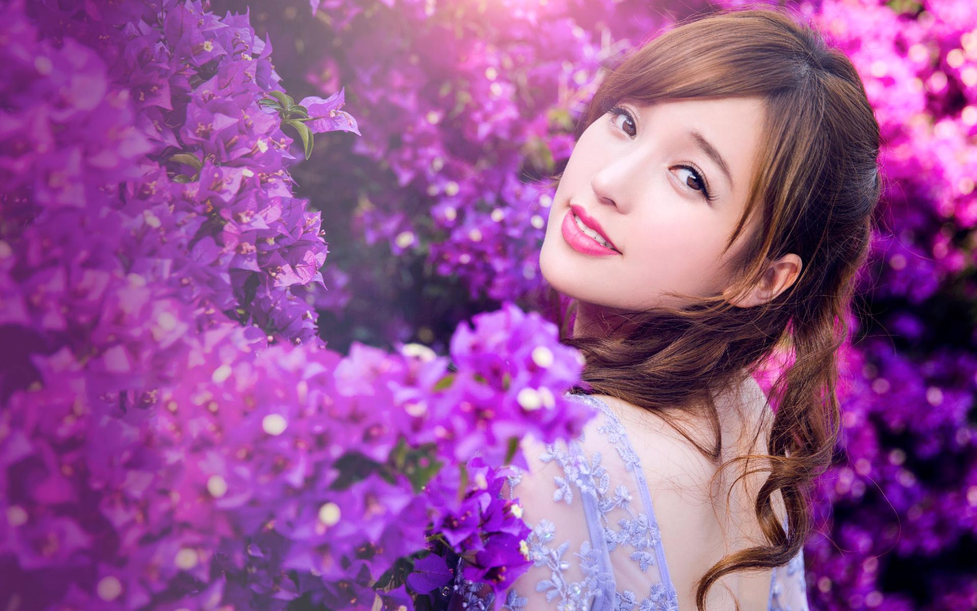 36岁金莎开启沙雕自拍模式曾经的青春少女也要放飞自我了