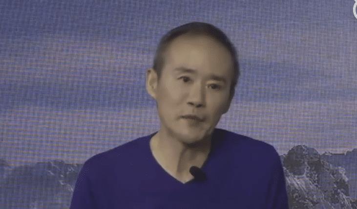 登珠峰算什么,68岁王石疑似拉皮打针 网友:这是为爱整容么?__凤凰网