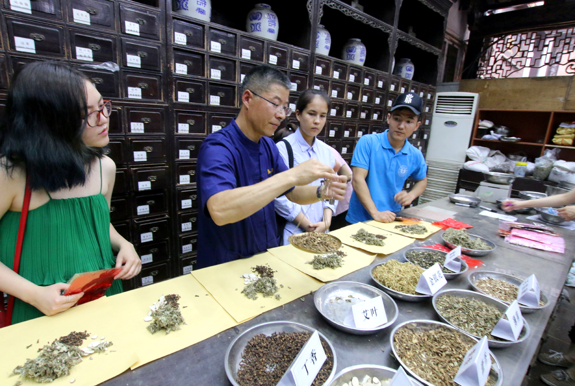 杭州下城区传统国药文化展示迎接“文化和自然遗产日”!__凤凰网