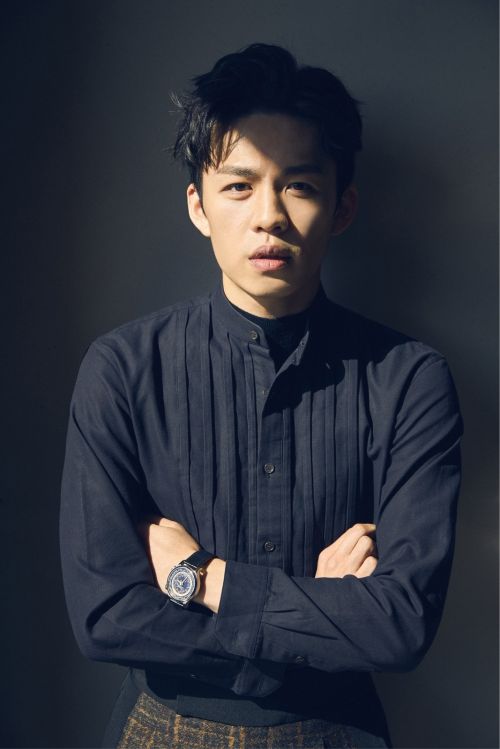 李鸿其首演青春片 《我在时间尽头等你》定档12月