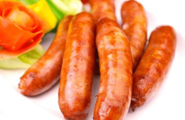 台肠家常做法:你吃过在路边上经常卖的小烤肠吗?