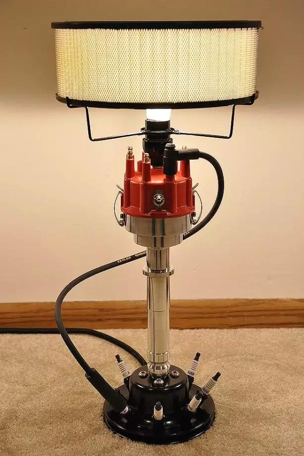 汽车零件变家具别再抱怨生活无趣了