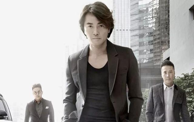 《古惑仔》中4大经典火拼镜头,乌鸦被百人围堵,最惨的是他