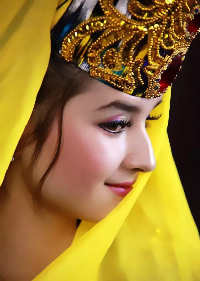 中国唯一的纯白种人,居住在遥远的大西北,一个看似不起眼的县城