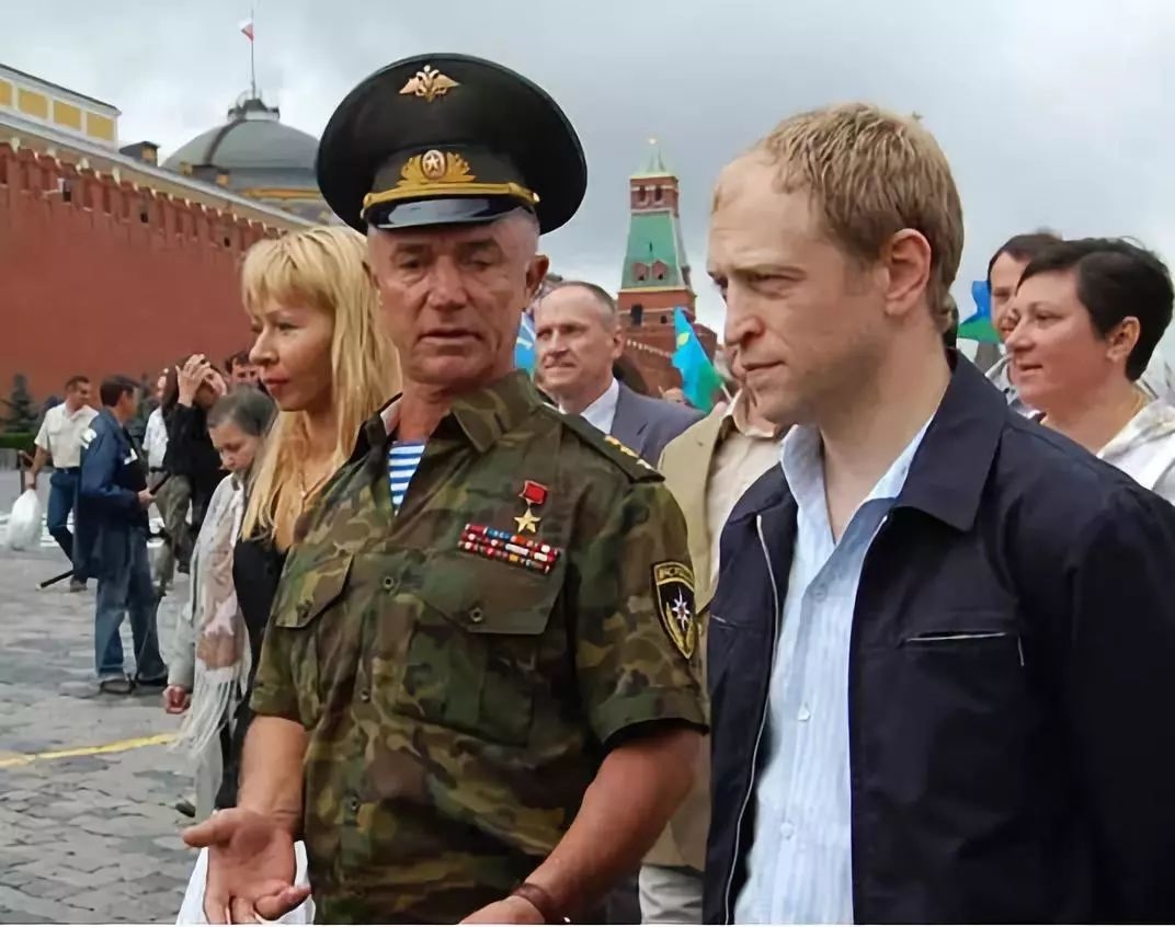 暴力突袭1979年苏军刺杀阿富汗总统行动始末