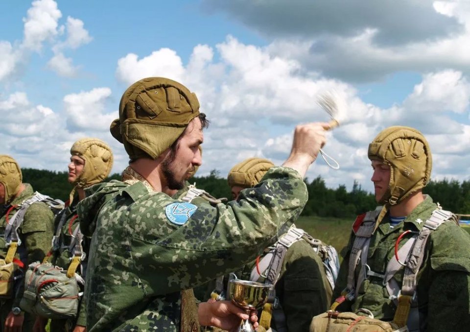 战斗民族打仗必备!开光祈福,物理超度,随军牧师没那么简单|新空云