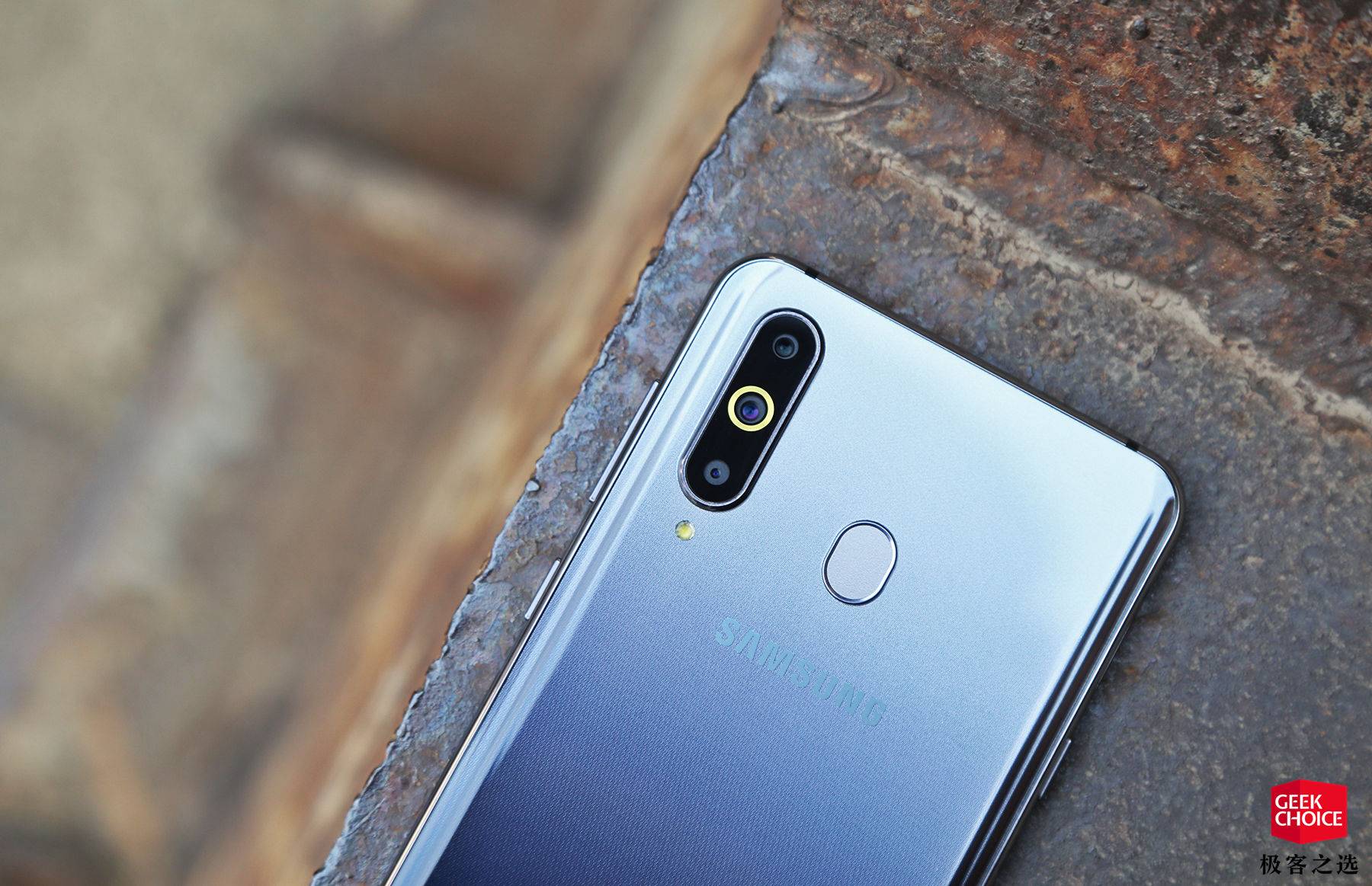 三星galaxya8s体验三星中端机的新起点