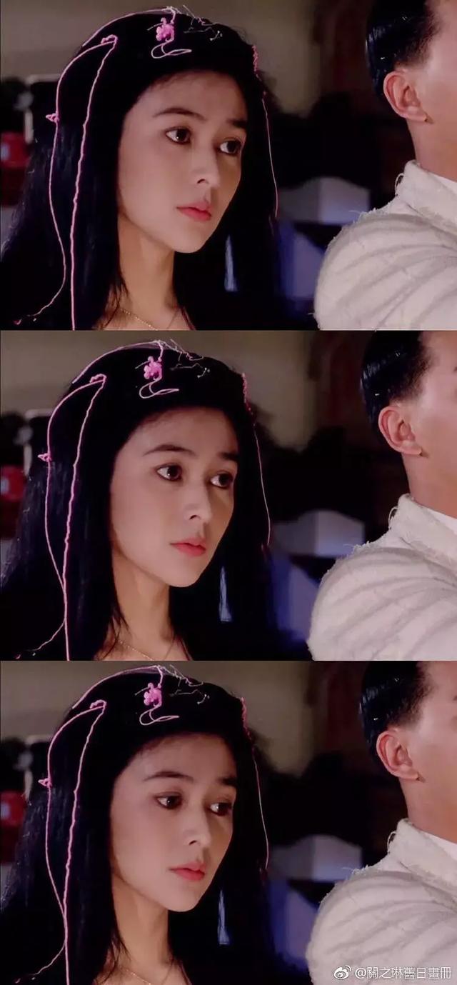 杨钰莹同学聚会长相身材年轻了一个辈47岁眼神还全是少女感